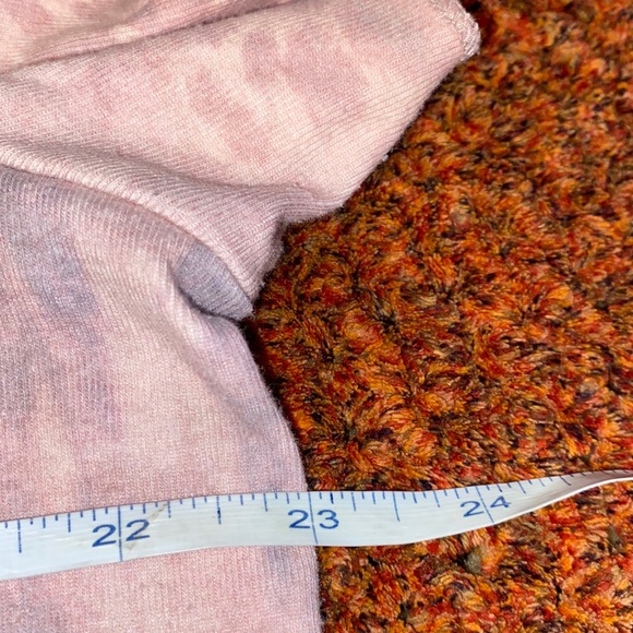 Y2K Disney Tigger Shirt - Picture 5 of 7